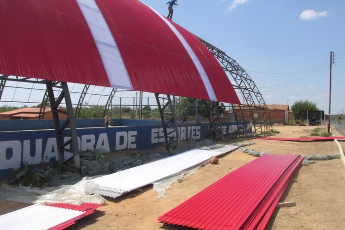 Prefeito: Walter Alencar cobre Quadra de Esporte de Pitombeira  - Imagem 11