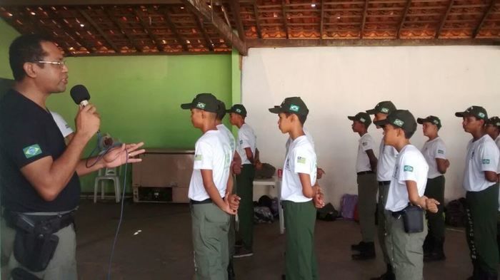 Pelotão mirim faz apresentação em festa Beneficente em Agricolândia   - Imagem 6