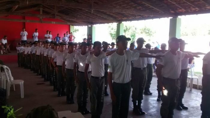 Pelotão mirim faz apresentação em festa Beneficente em Agricolândia   - Imagem 1