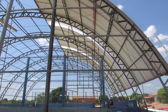 Prefeito: Walter Alencar cobre Quadra de Esporte de Pitombeira  - Imagem 7