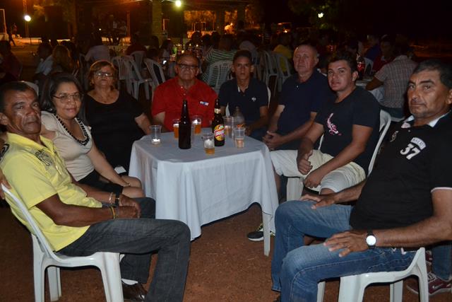 Casal Venicio do Ó e Carmelina realizam confraternização em Pimente - Imagem 37