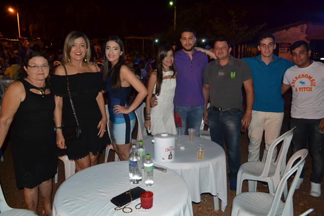 Casal Venicio do Ó e Carmelina realizam confraternização em Pimente - Imagem 8