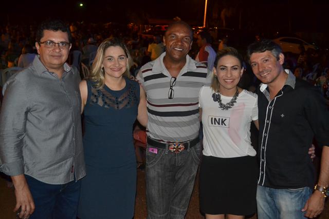 Casal Venicio do Ó e Carmelina realizam confraternização em Pimente - Imagem 48