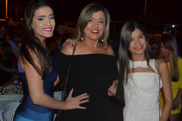 Casal Venicio do Ó e Carmelina realizam confraternização em Pimente - Imagem 11