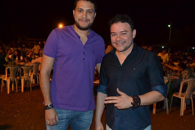 Casal Venicio do Ó e Carmelina realizam confraternização em Pimente - Imagem 54