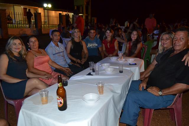 Casal Venicio do Ó e Carmelina realizam confraternização em Pimente - Imagem 28