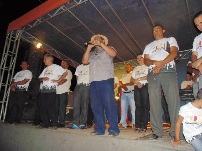 SHOW DA FÉ: MULTIDÃO COMEMORA O DIA DO EVANGÉLICO EM BOA HORA E PREFEITO DECRETA PONTO FACULTATIVO - Imagem 2