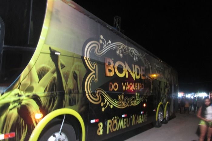 Bonde do Vaqueiro e Forró Molejo finalizam a última noite de festejos no Bairro Baixa - Imagem 8