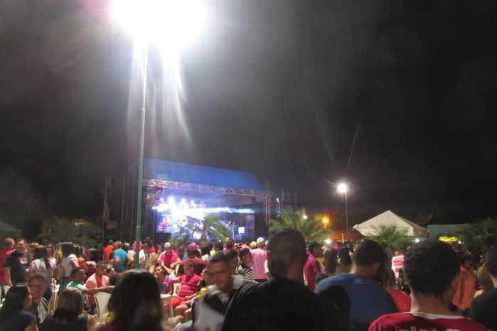 Bonde do Vaqueiro e Forró Molejo finalizam a última noite de festejos no Bairro Baixa - Imagem 17