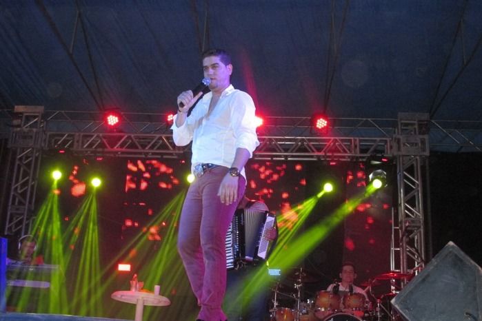 Bonde do Vaqueiro e Forró Molejo finalizam a última noite de festejos no Bairro Baixa - Imagem 18