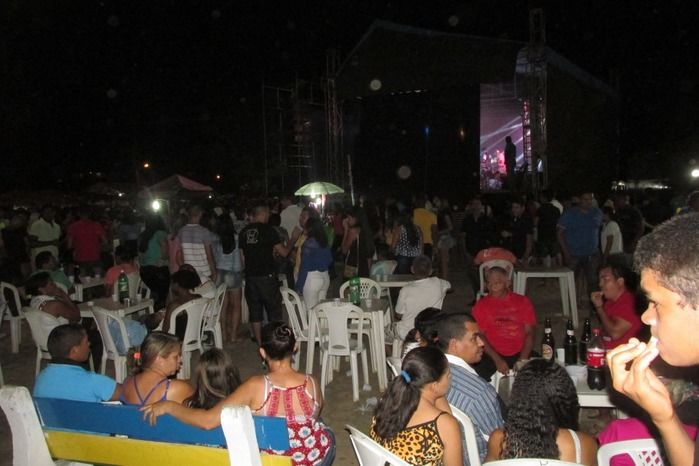 Bonde do Vaqueiro e Forró Molejo finalizam a última noite de festejos no Bairro Baixa - Imagem 4