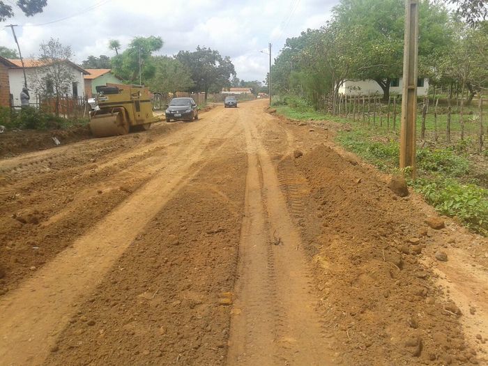 Prefeitura através da Secretaria de Obras realiza recuperação de estradas - Imagem 3