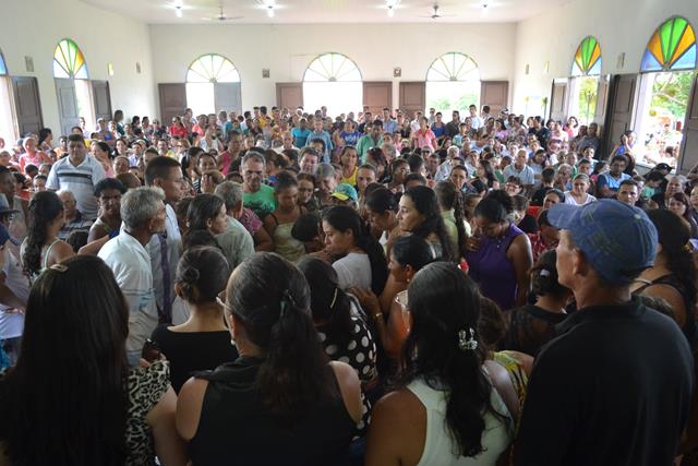 Tristeza e Muita Revolta Marcaram o Sepultamento da Primeira Dama de Lagoa do Sitio Gercineide Monteiro de 34 Anos - Imagem 1