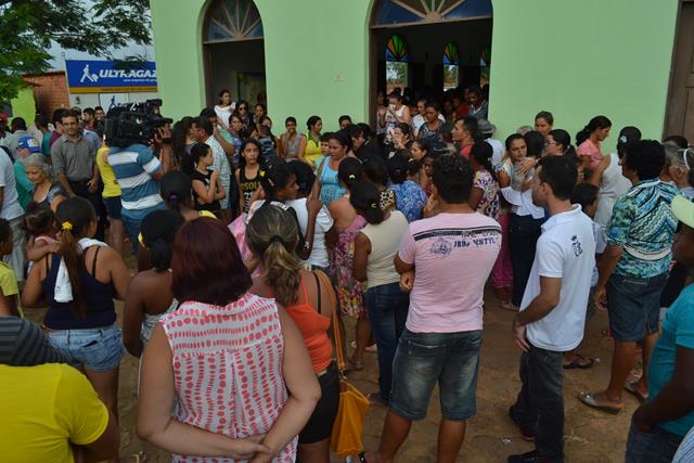 Gercineide Monteiro é sepultada em Lagoa do Sitio  - Imagem 12