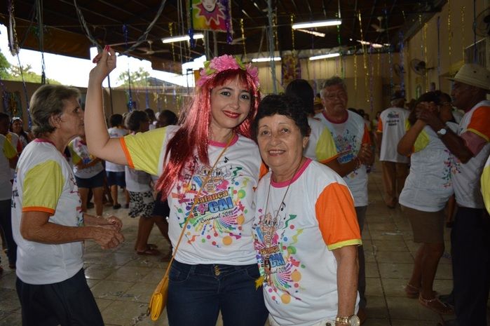Idosos animam no Bloco Balança mas não Cai no carnaval 2015 - Imagem 17
