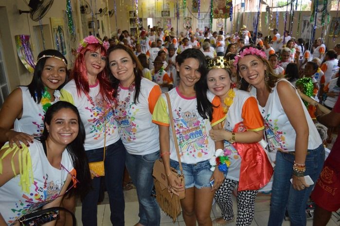 Idosos animam no Bloco Balança mas não Cai no carnaval 2015 - Imagem 25