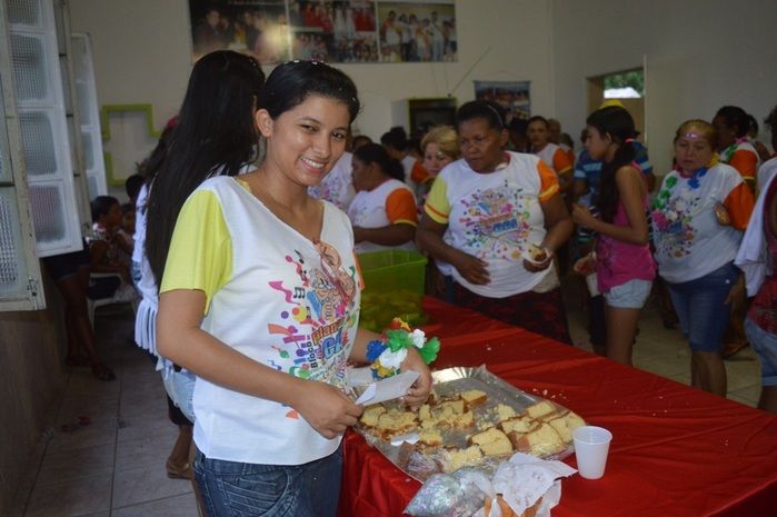 Idosos animam no Bloco Balança mas não Cai no carnaval 2015 - Imagem 40