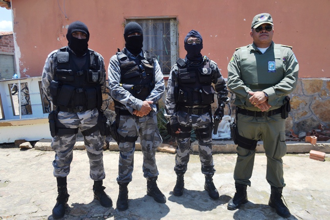 Polícia faz megaoperação e prende o maior traficante de Campo Maior - Imagem 10