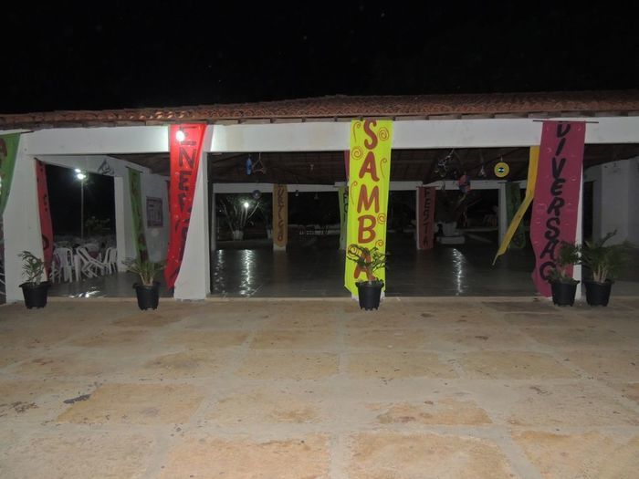 Público prestigia o Baile à Fantasia realizado sexta na AABB - Imagem 1