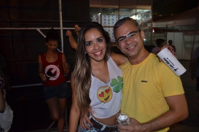 Corso e banda Nairê agitam a primeira noite de Carnaval em Campo Maior - Imagem 19