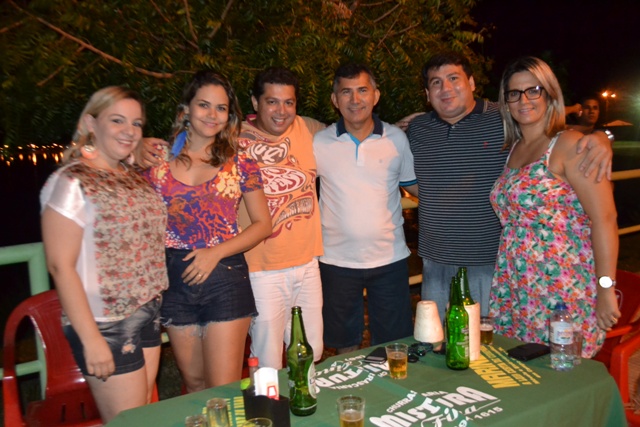 Corso e banda Nairê agitam a primeira noite de Carnaval em Campo Maior - Imagem 26