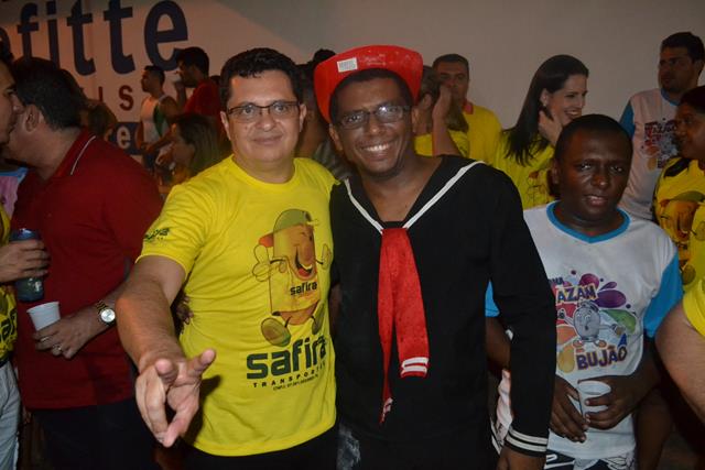 Venicio do Ó e prefeitos da região participam do corso em Valença   - Imagem 82