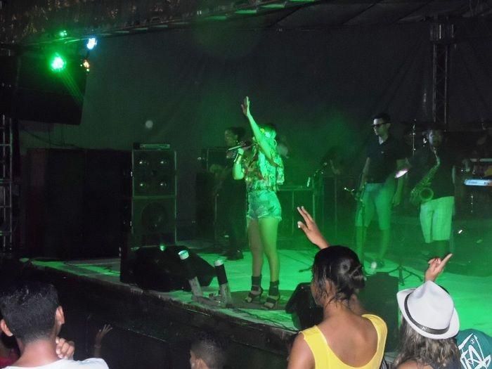 Veja cobertura da primeira noite do carnaval em União; fotos! - Imagem 30