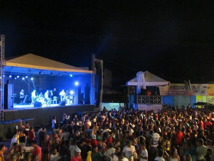 Lotação na primeira noite de Carnaval em Barras! - Imagem 13