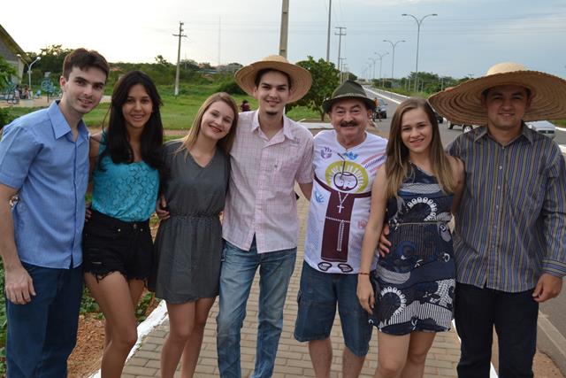 Venicio do Ó e prefeitos da região participam do corso em Valença   - Imagem 7