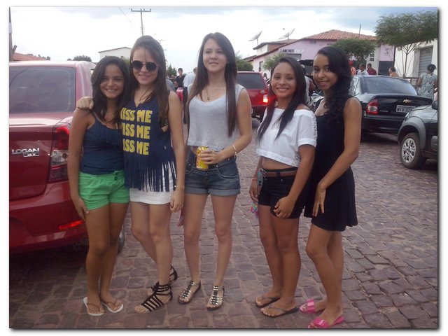 Desfile dos Blocos Só Amigos e Bota pra Moer animam o carnaval em Inhuma - Imagem 13