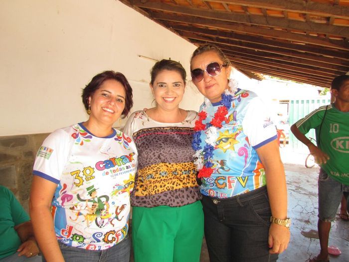 Prefeito Edílson Capote participa do terceiro carnaval do idoso - Imagem 1