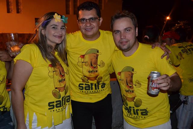 Venicio do Ó e prefeitos da região participam do corso em Valença   - Imagem 66