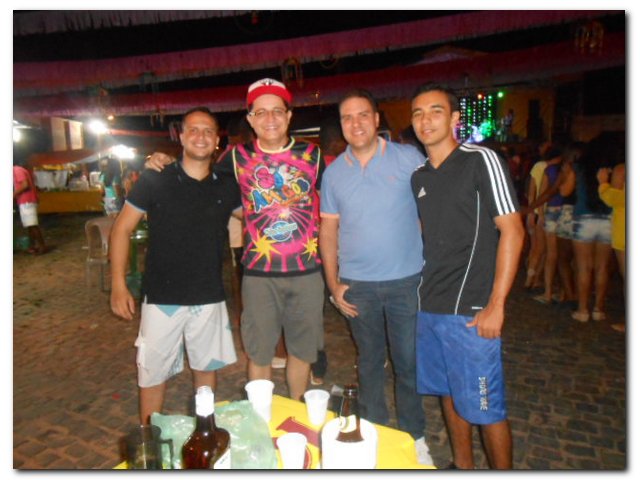 Primeira noite de Carnaval em Inhuma começa com muita alegria! - Imagem 15