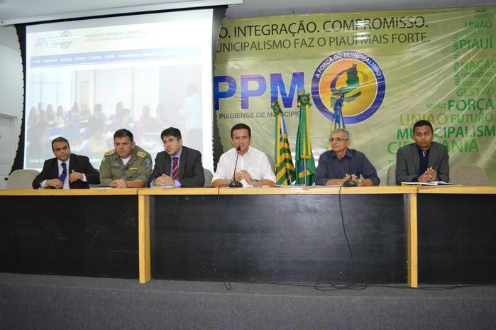 Prefeito Zé Resende participa da Assembleia Geral Extraordinária da APPM - Imagem 3