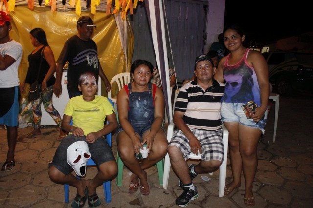 Mais de 1.500 pessoas participaram da festa de carnaval em Miguel Alves  - Imagem 14
