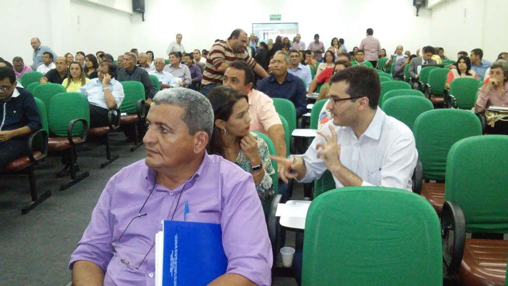 Prefeito Zé Resende participa da Assembleia Geral Extraordinária da APPM