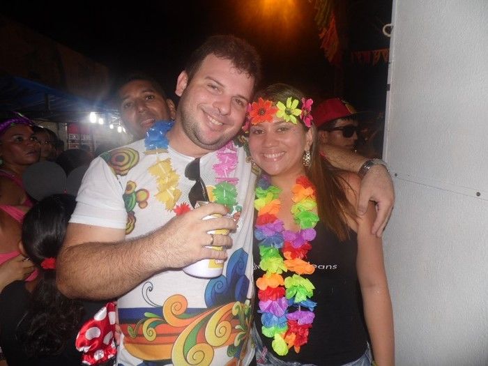 Bloco Os Gatões arrasta quase 25 mil pessoas para avenida - Imagem 34