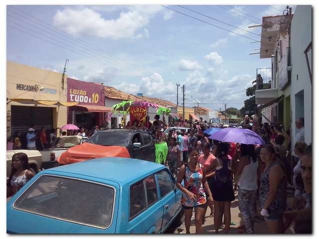 Bloco “Vai Quem Quer” arrasta multidão em Inhuma  - Imagem 16