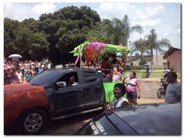 Bloco “Vai Quem Quer” arrasta multidão em Inhuma  - Imagem 22