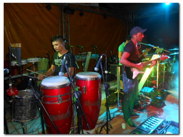 Segunda noite de Carnaval de Inhuma foi bastante animada - Imagem 15