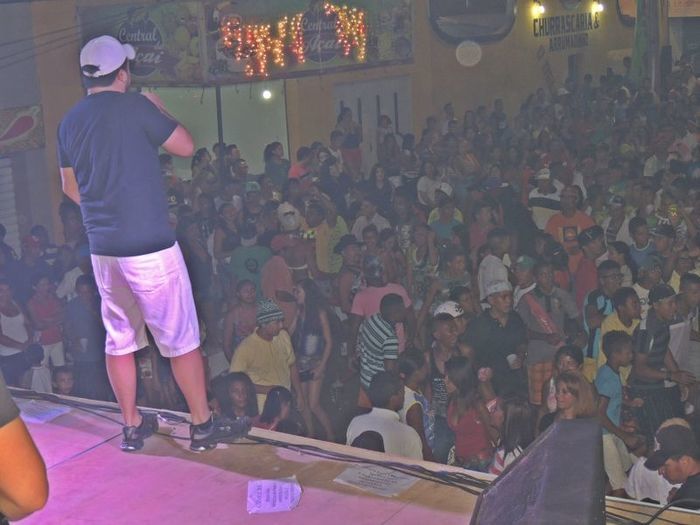 Quase 10 Mil pessoas estavam no corrador da folia da 2ª noite de carnaval - Imagem 15