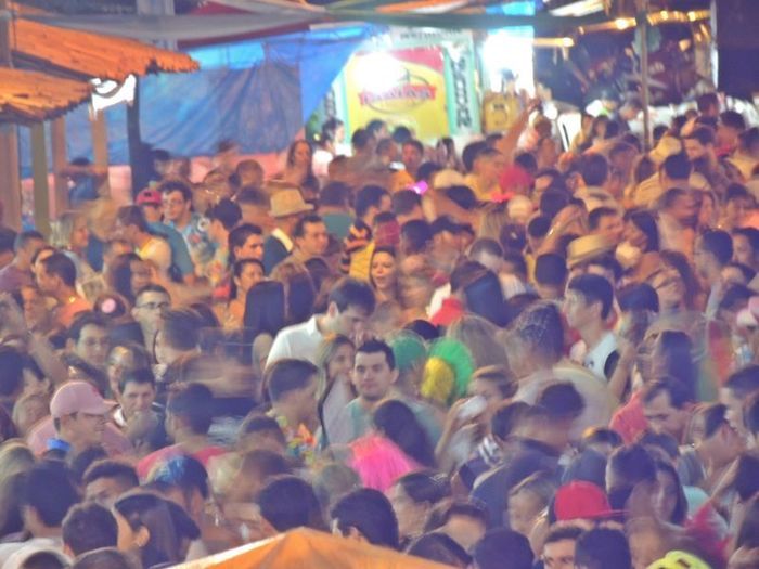 Quase 10 Mil pessoas estavam no corrador da folia da 2ª noite de carnaval - Imagem 53