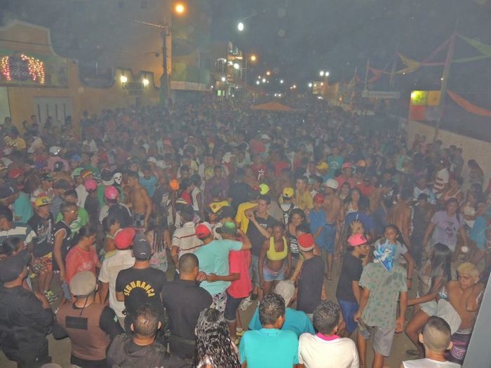 Quase 10 Mil pessoas estavam no corrador da folia da 2ª noite de carnaval - Imagem 55