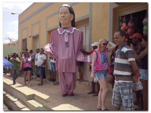 Bloco “Vai Quem Quer” arrasta multidão em Inhuma  - Imagem 20