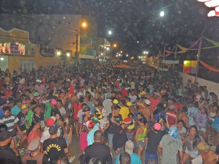 Quase 10 Mil pessoas estavam no corrador da folia da 2ª noite de carnaval - Imagem 54