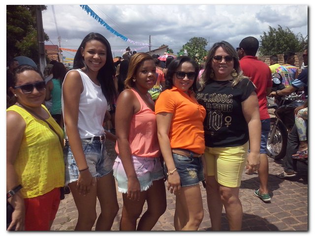 Bloco “Vai Quem Quer” arrasta multidão em Inhuma  - Imagem 31