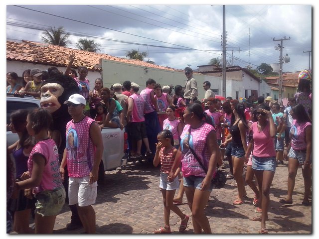 Bloco “Vai Quem Quer” arrasta multidão em Inhuma  - Imagem 36