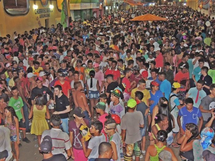 Quase 10 Mil pessoas estavam no corrador da folia da 2ª noite de carnaval - Imagem 46