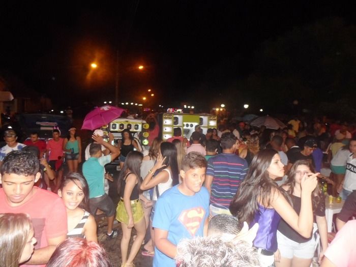 Veja cobertura da segunda noite do carnaval em União; fotos! - Imagem 29