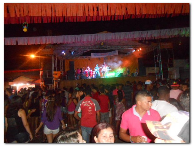 Segunda noite de Carnaval de Inhuma foi bastante animada - Imagem 18